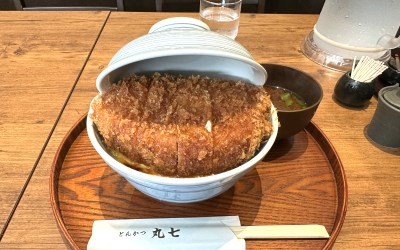 肉団子丼を頂きました！』by maji29 : 焼きとん