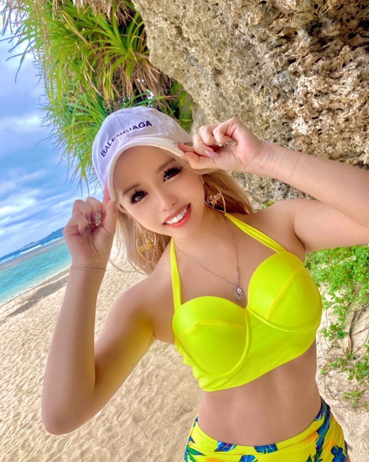 🍋🏖💕❤️ 今年はどこまで焼けるかな👱🏽‍♀️🏖 #瀬底島 #瀬底ビーチ